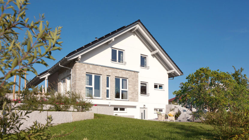 Einfamilienhaus mit Stein-Putzfassade 